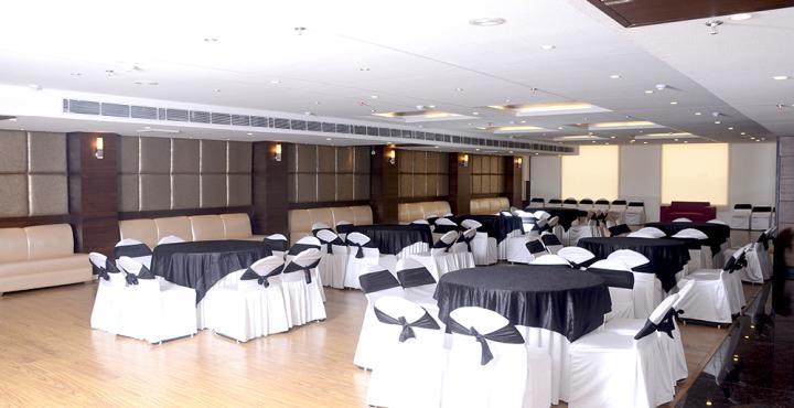 Hotel Sapphire Zirakpur Exterior foto