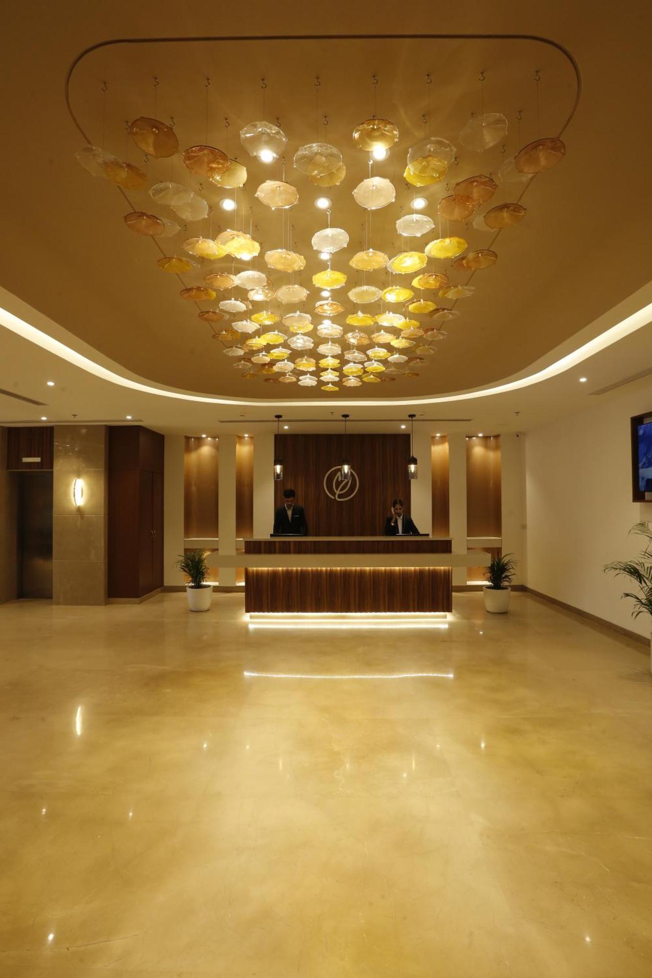 Hotel Sapphire Zirakpur Exterior foto