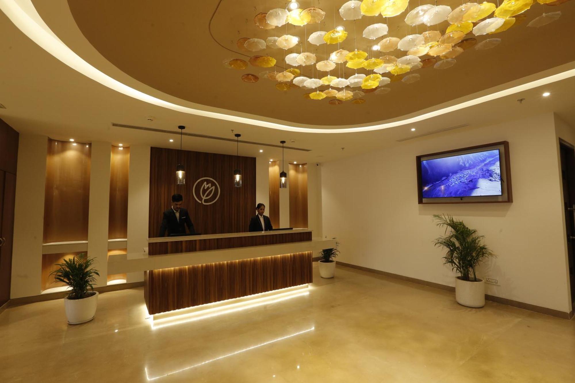 Hotel Sapphire Zirakpur Exterior foto